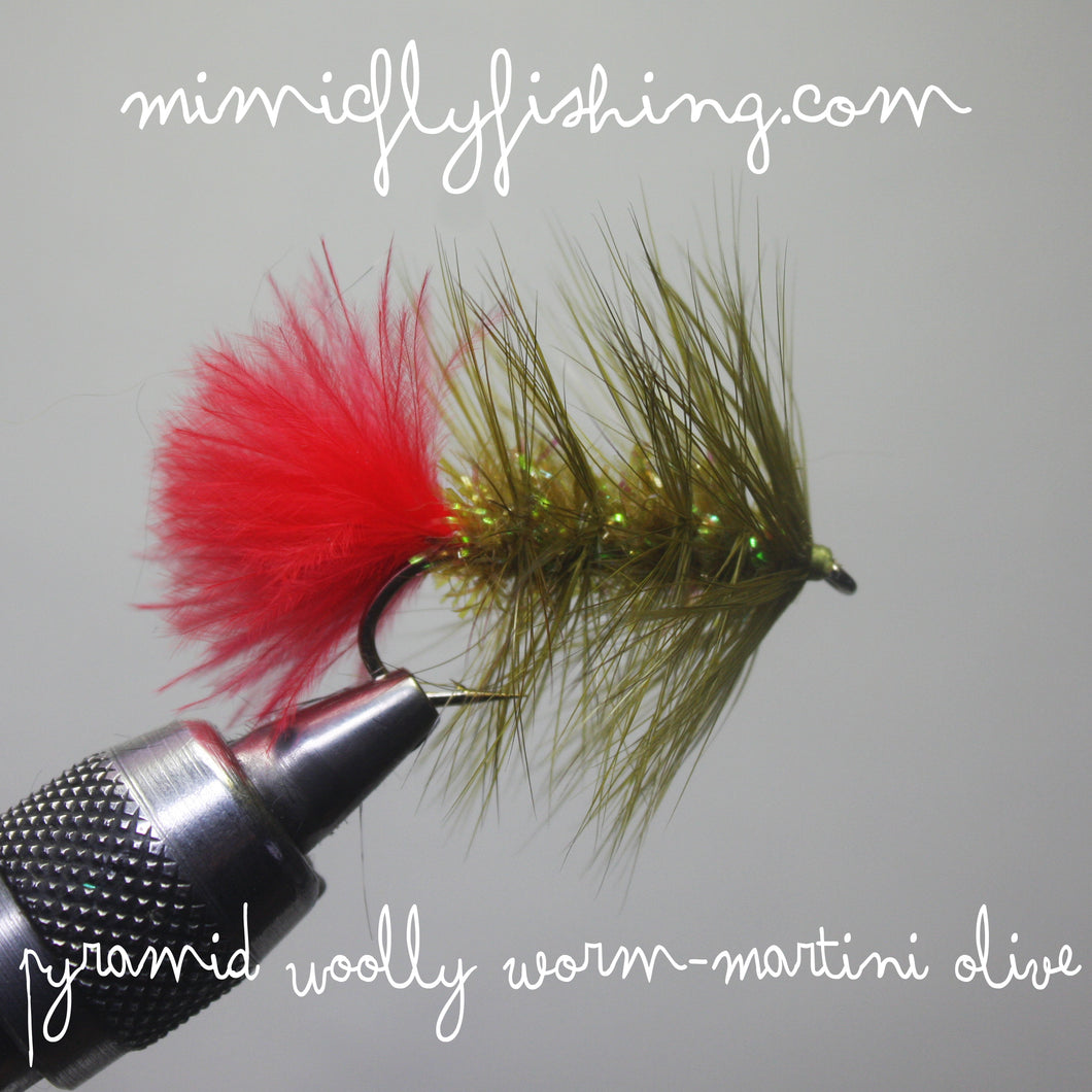 Pyramid Woolly Worm - Martini Olive